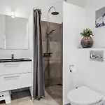 Lovely In With Sauna 度假居